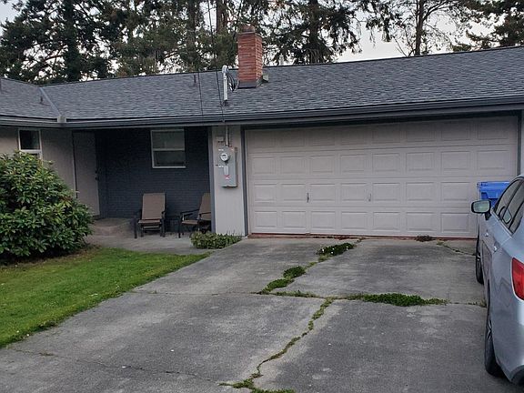 2nd image of 1640 NE 8th Ave