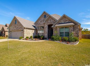 7902 S Shoreline Blvd, Benton, AR 72019