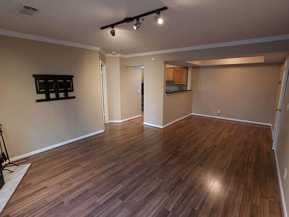 4th image of 5804 Inman Park Cir