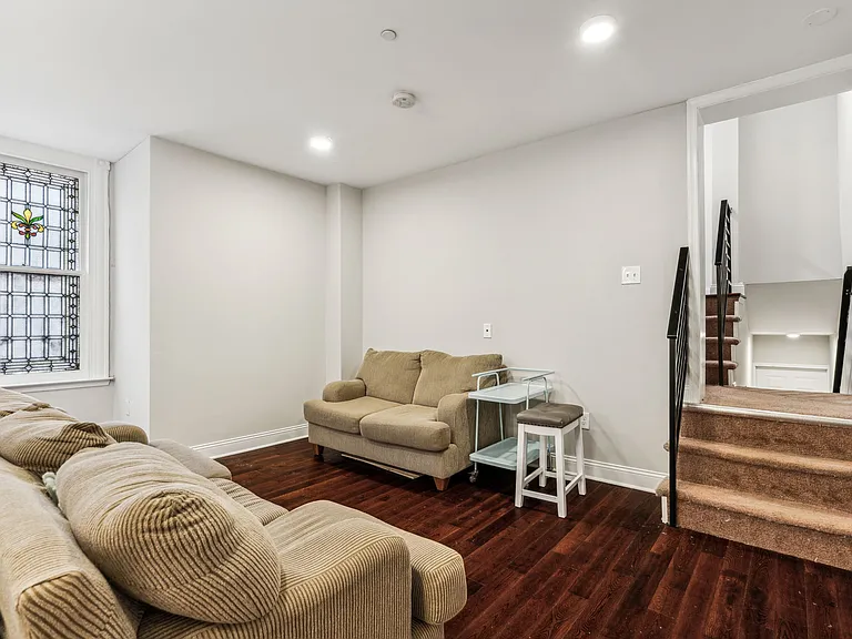 1721 Pine St #B — Photo 15