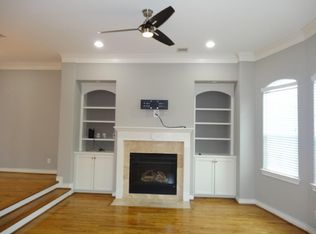 5724 Kansas St, Houston, TX 77007