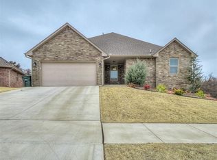 2209 Paraiso Way, Edmond, OK 73034