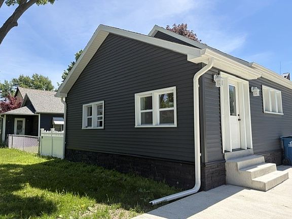 2nd image of 425 W Cleveland St