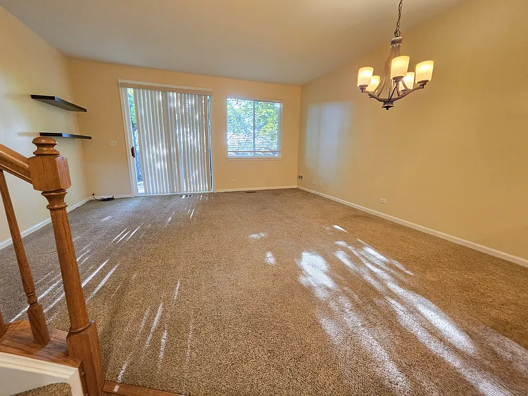 3045 Kentshire Cir — Photo 7