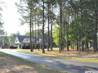 4465 Jeff Rd, Toney, AL 35773