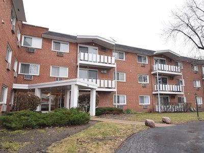 25 E Palatine Rd APT 212, Arlington Heights, IL, 60004