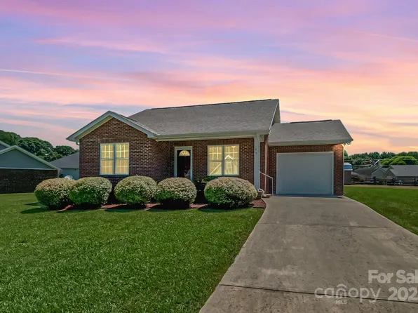 169 Abigail Ln, Locust, NC 28097