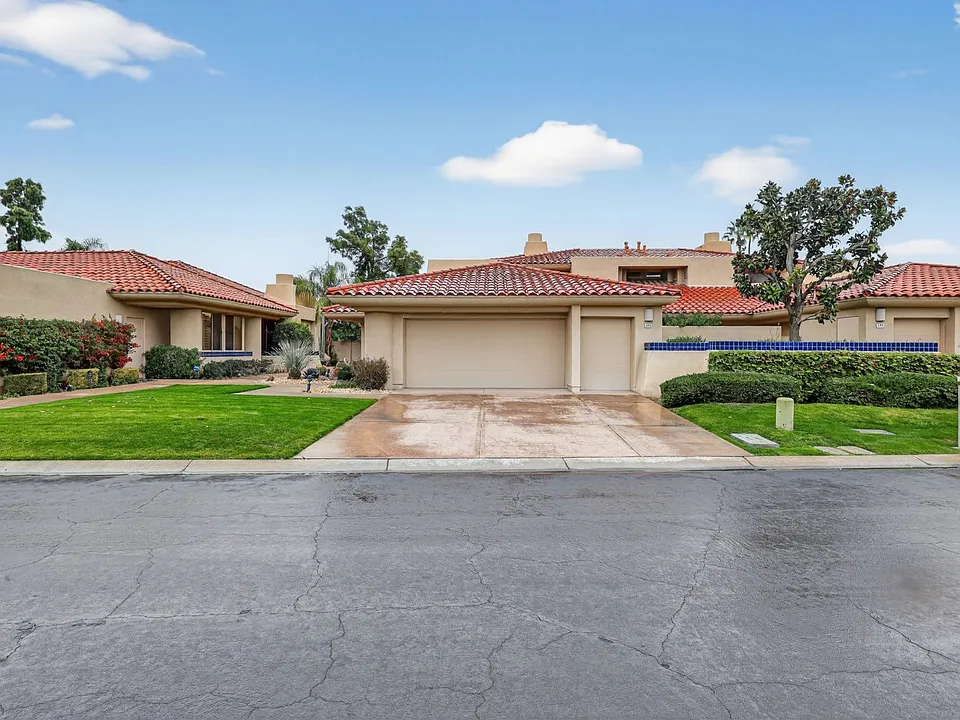 196 Kavenish Dr