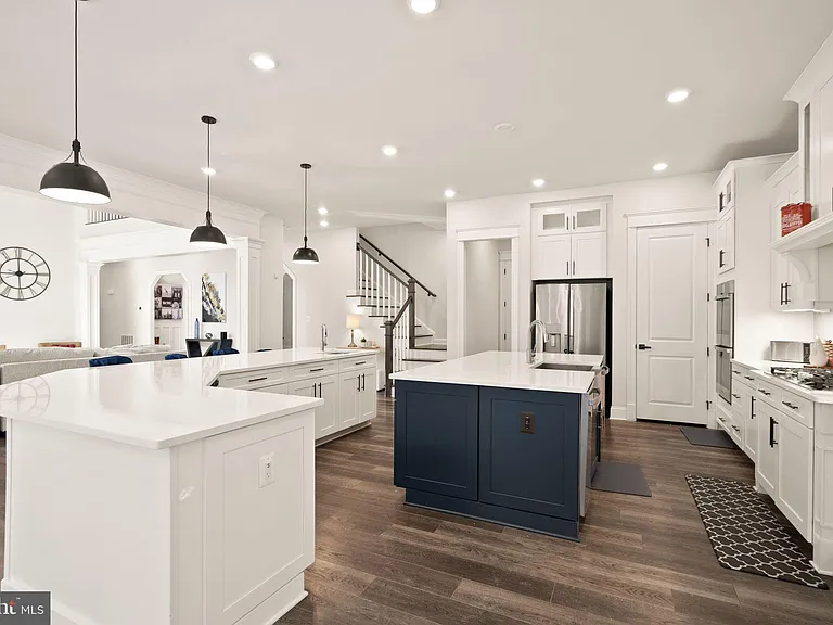 23297 Hastings Ridge Ct — Photo 15
