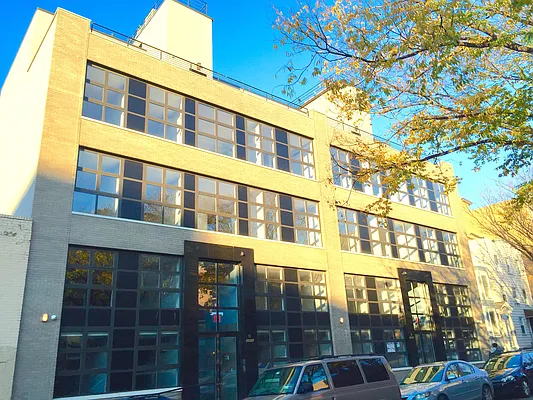 Rented by HCO NY | media 9