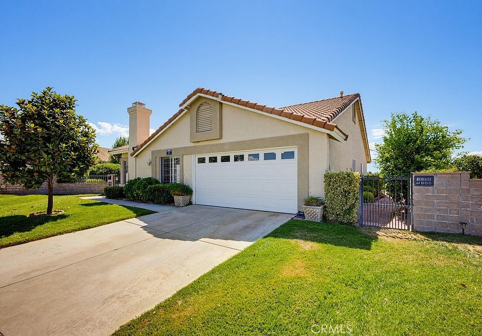 1st image of 41123 Round Hill Ct