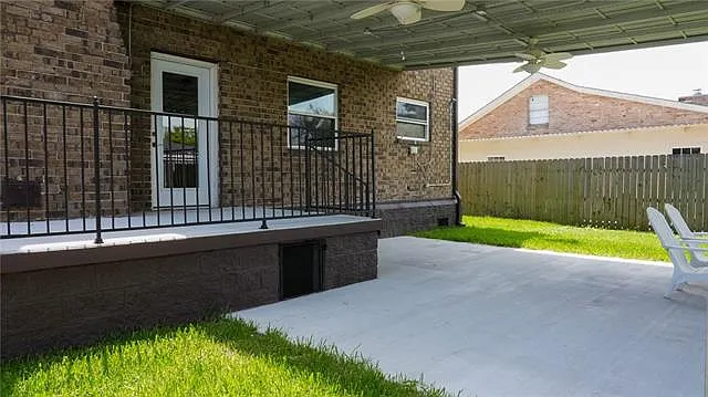 4 bed, 2.5 bath, 2672 sqft, $3,200 — Photo 4