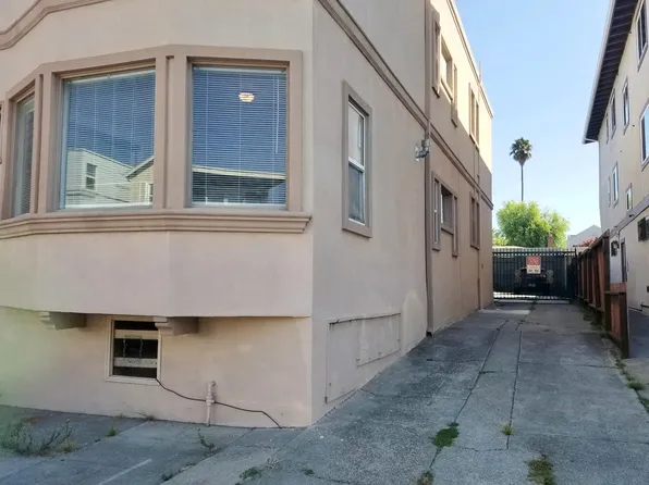 320 E 15th St APT 4, Oakland, CA 94606