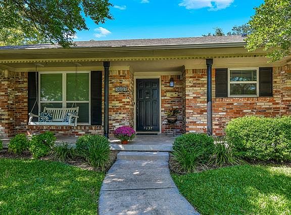 2nd image of 7637 La Sobrina Dr