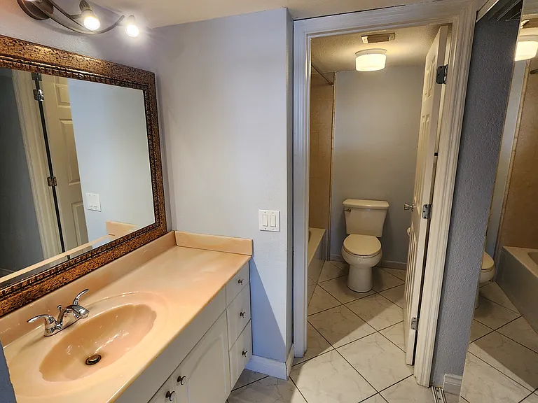 1200 NW 87th Ave #109 — Photo 6