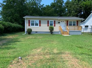 509 N Academy St, Cary, NC 27513
