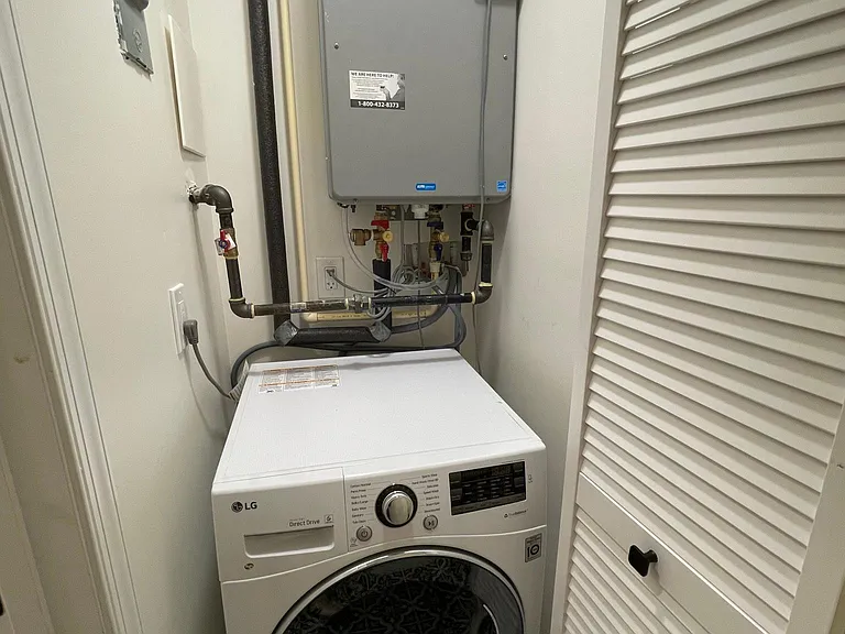 75 Florida Ave NW #1 — Photo 15