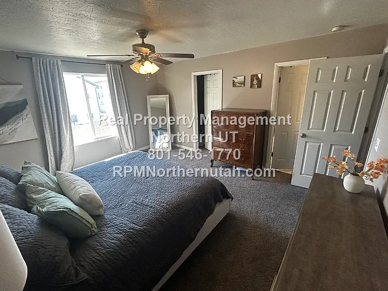 703 W 2175 N — Photo 12