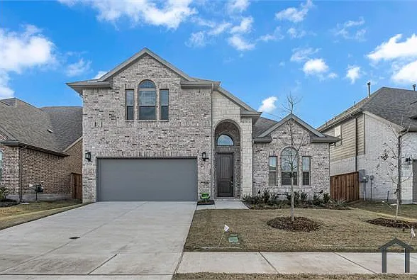 5 bed, 2816 sqft, $4,135 — Photo 4