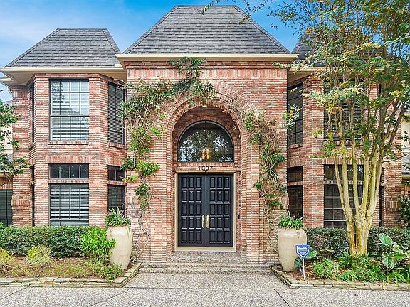4th image of 1307 Breezy Bend Dr