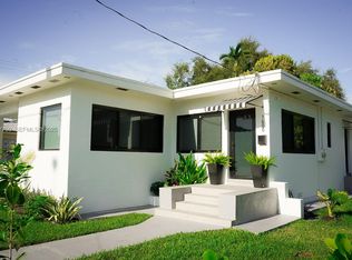 Durniers, Miami, FL 33145