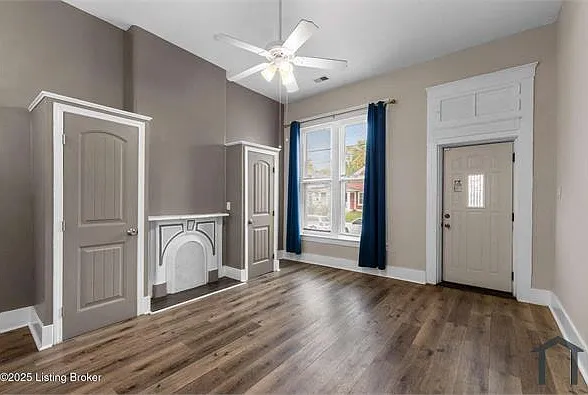408 Dr W J Hodge St #J — Photo 8