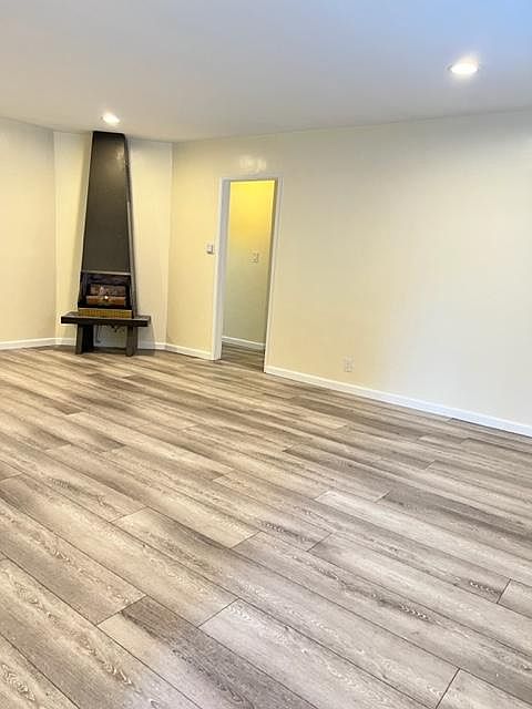 1st image of 543 Evergreen St APT 4
