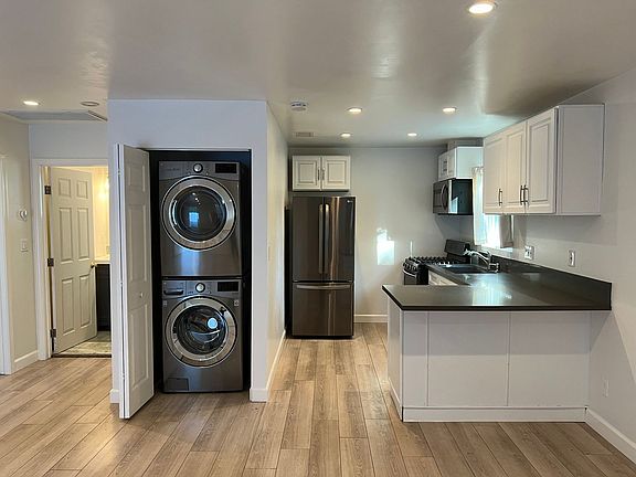 2nd image of 5829 1/2 Arroyo Dr