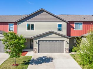 880 11th St E, Dickinson, ND 58601