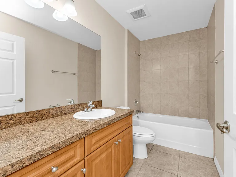 Sunnydell Commons II — Photo 15