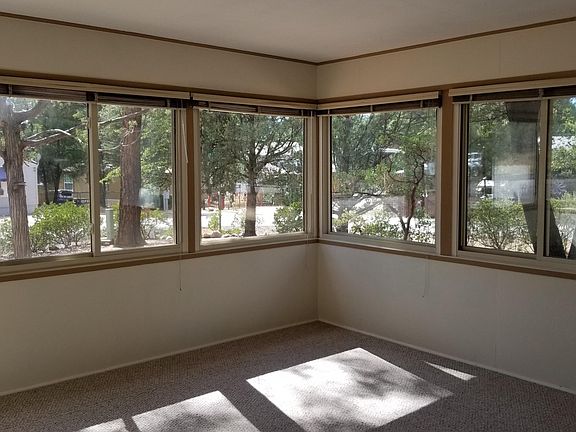 Arizona room has shades!