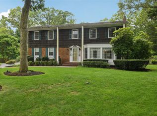 5 Lewis Ct, East Northport, NY 11731