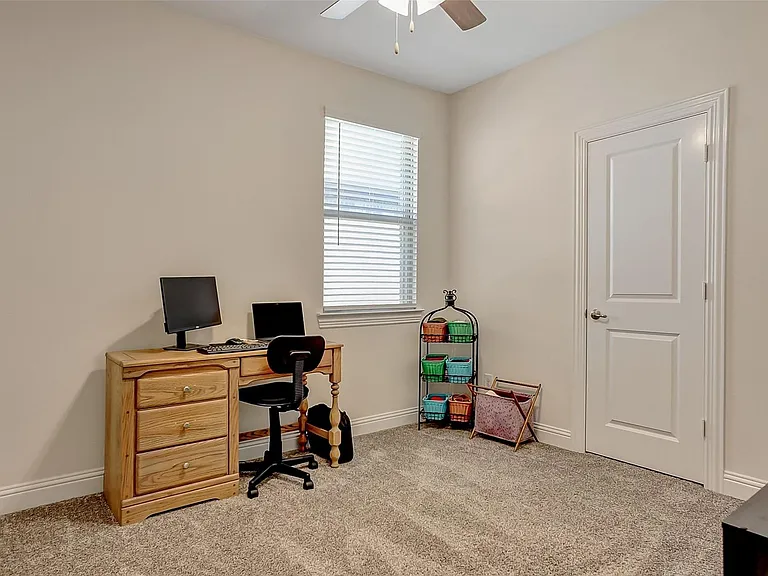 7205 Windy Meadow Dr — Photo 25