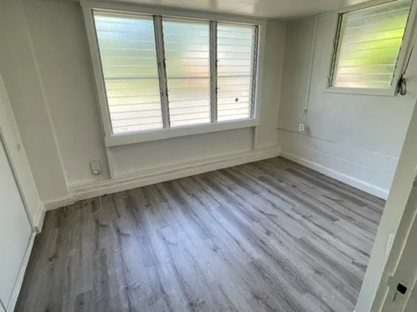 2993 Koali Rd, Honolulu, HI 96826