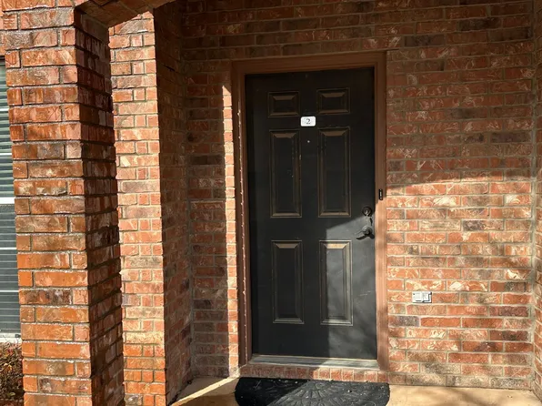 2108 Main St Unit 2, Lubbock, TX 79401
