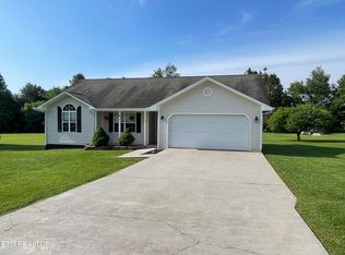 124 Hartland Dr, Madisonville, TN 37354