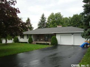 30 S Hurd Cir, Auburn, NY 13021