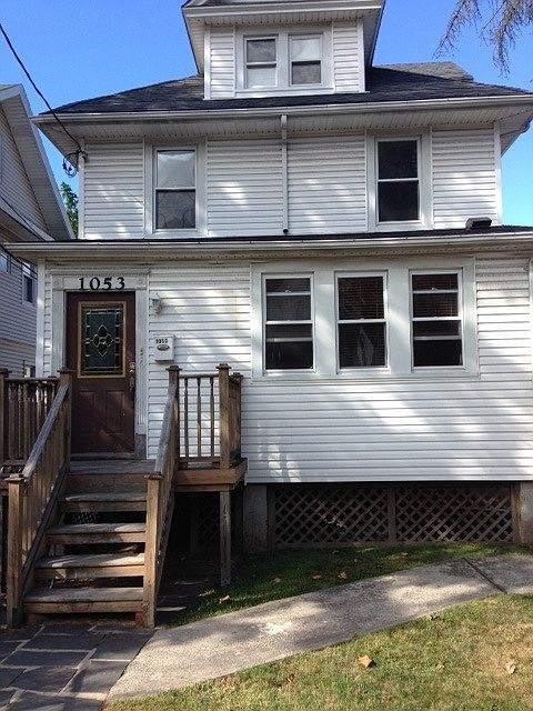 1st image of 1053 Forest Ave