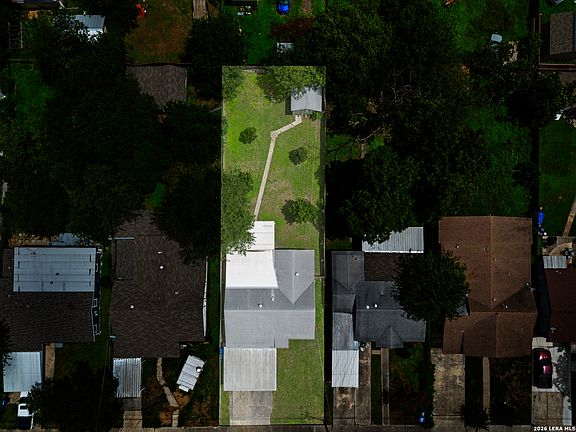 2nd image of 425 San Angelo