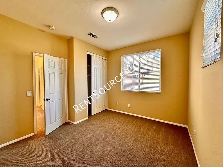 24162 Willowbrooke Ct — Photo 22
