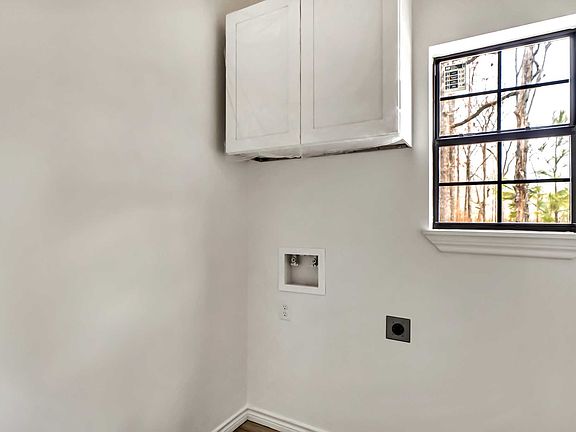 3rd image of 22404 Matins Ln
