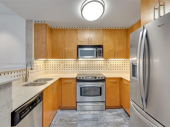 5th image of 10 Aragon Ave Suite 1208