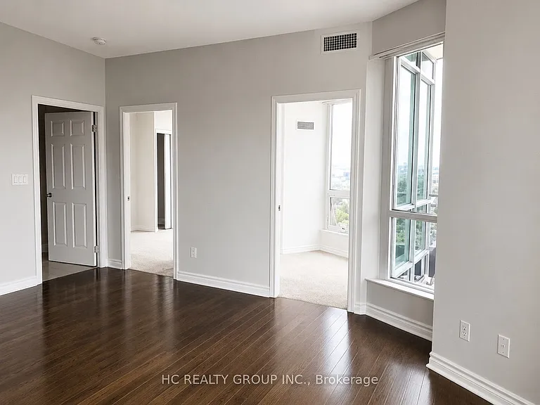 18 Holmes Ave #2103 — Photo 6