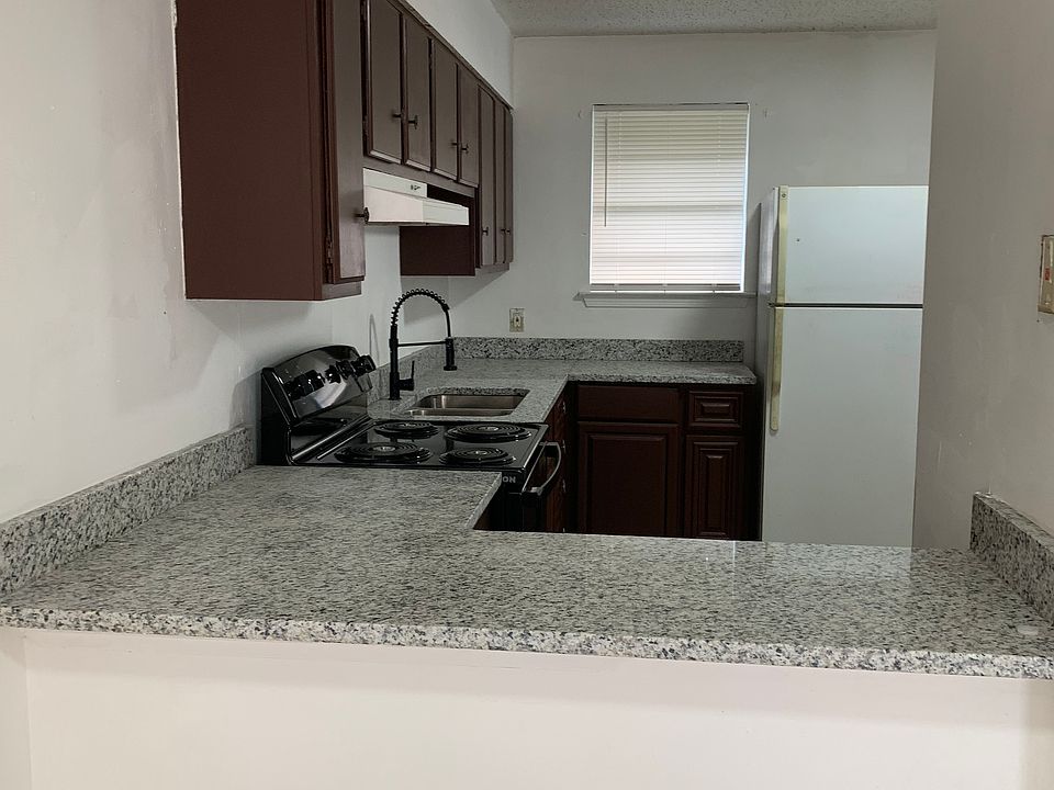 1st image of 4920 Alsace St APT D