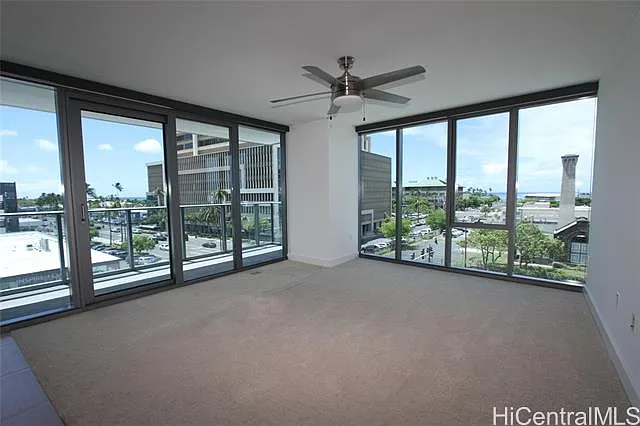 3 bed, 1326 sqft, $6,500 — Photo 2