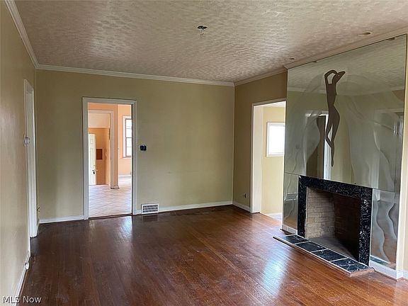 5th image of 2186 Jackson Blvd