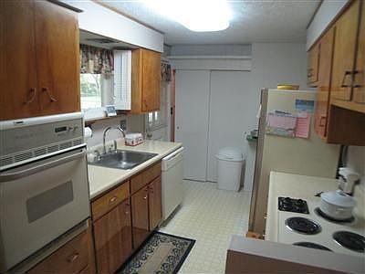 3rd image of 55 E Elmwood Dr