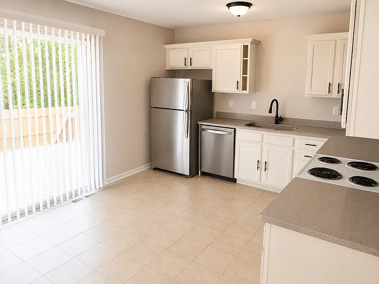 Windsor Townhomes Community — Photo 44