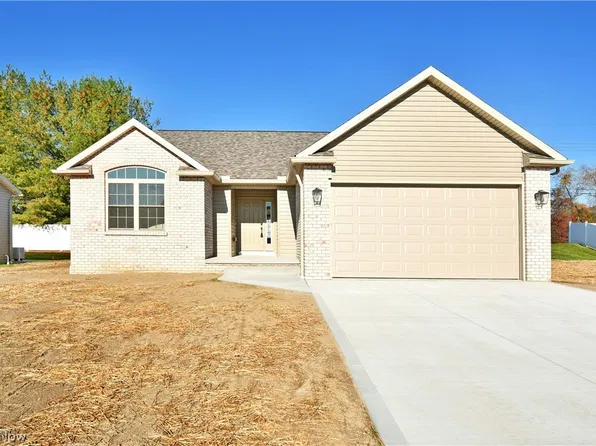 2867 Pebble Creek Ct, Cortland, OH 44410