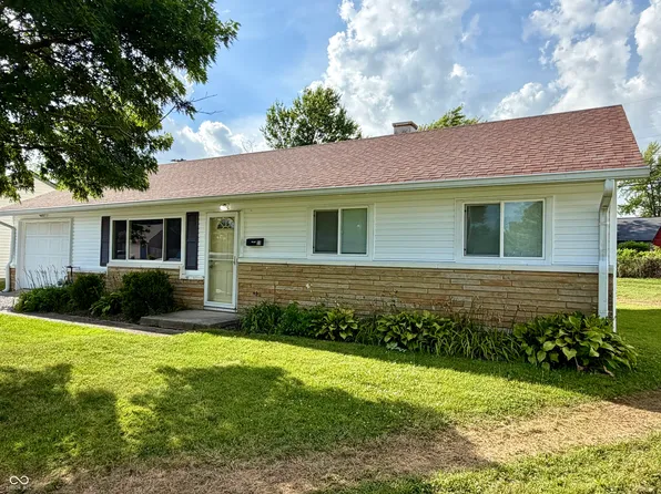 55 Crestview Dr, Greenwood, IN 46143